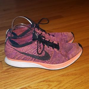 Nike flyknit running sneakers